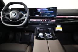 BMW 5 Series 530i xDrive Sedan 2027 — side view