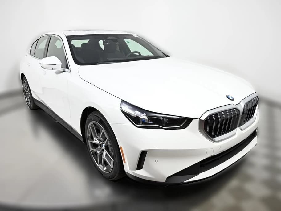 BMW 5 Series 530i xDrive Sedan 2026 — side view