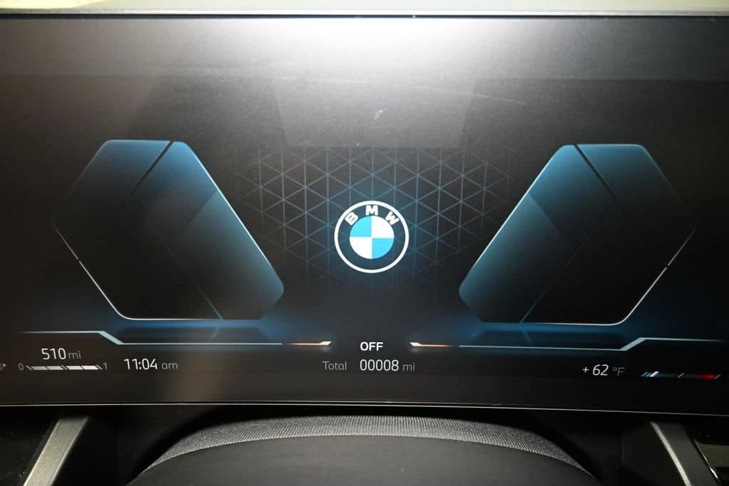 BMW 5 Series 530i xDrive Sedan 2026 — side view
