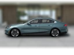 BMW 5 Series 530i xDrive Sedan 2026 — side view