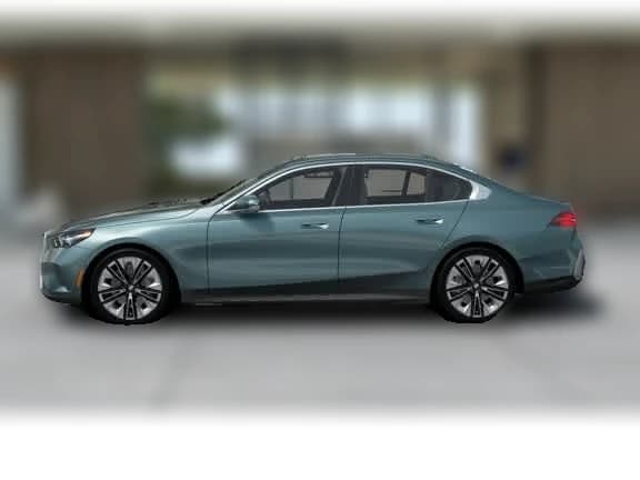 BMW 5 Series 530i xDrive Sedan 2026 — side view