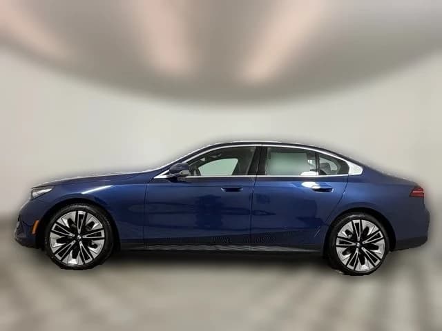 BMW 5 Series 530i xDrive Sedan 2027 — side view