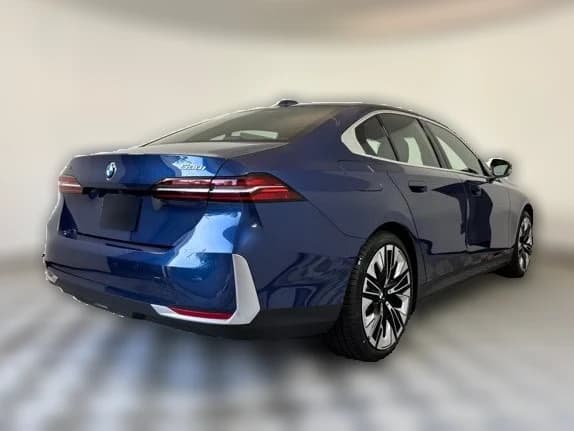 BMW 5 Series 530i xDrive Sedan 2027 — side view