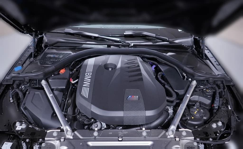 BMW 4 Series M440i Convertible 2026 — side view
