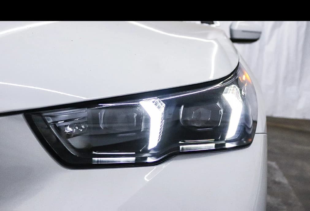 BMW 5 Series 540i xDrive Sedan 2027 — side view