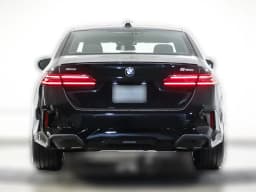 BMW 5 Series 540i xDrive Sedan 2027 — side view