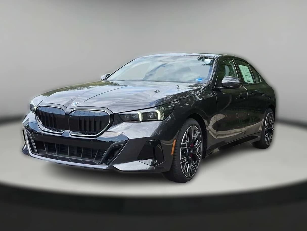 BMW 5 Series 540i xDrive Sedan 2027 — side view