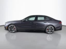 BMW 5 Series 540i xDrive Sedan 2027 — side view