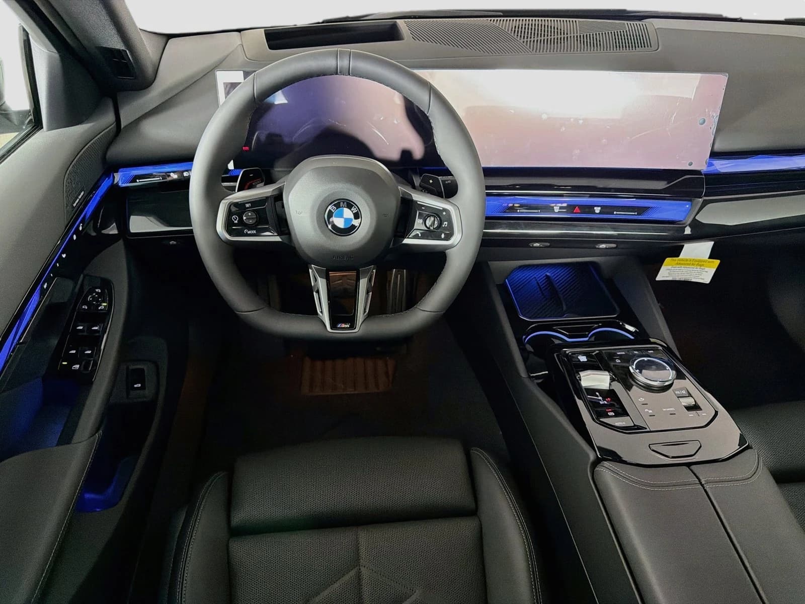 BMW 5 Series 540i xDrive Sedan 2027 — side view