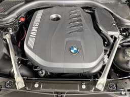 BMW 5 Series 540i xDrive Sedan 2027 — side view