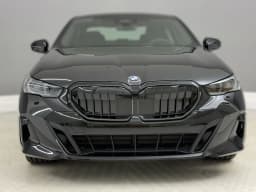 BMW 5 Series 540i xDrive Sedan 2027 — side view