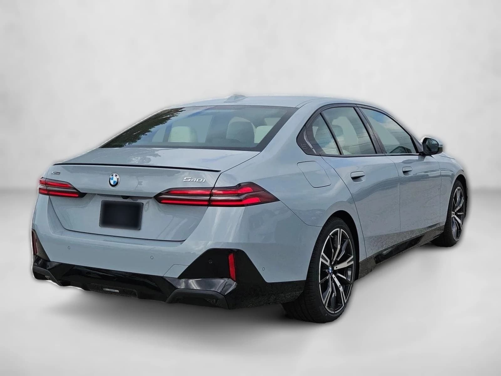 BMW 5 Series 540i xDrive Sedan 2027 — side view