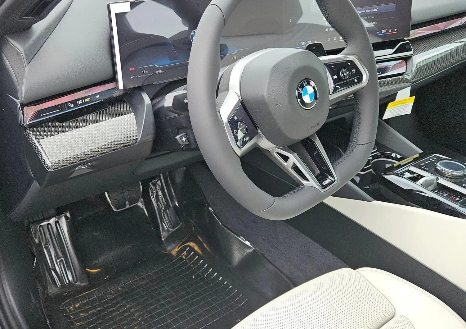BMW 5 Series 540i xDrive Sedan 2027 — side view
