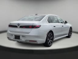 BMW 7 Series 740i xDrive Sedan 2027 — side view