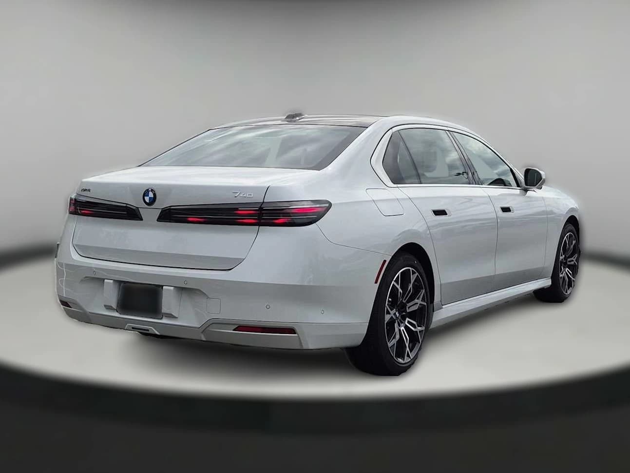 BMW 7 Series 740i xDrive Sedan 2027 — side view