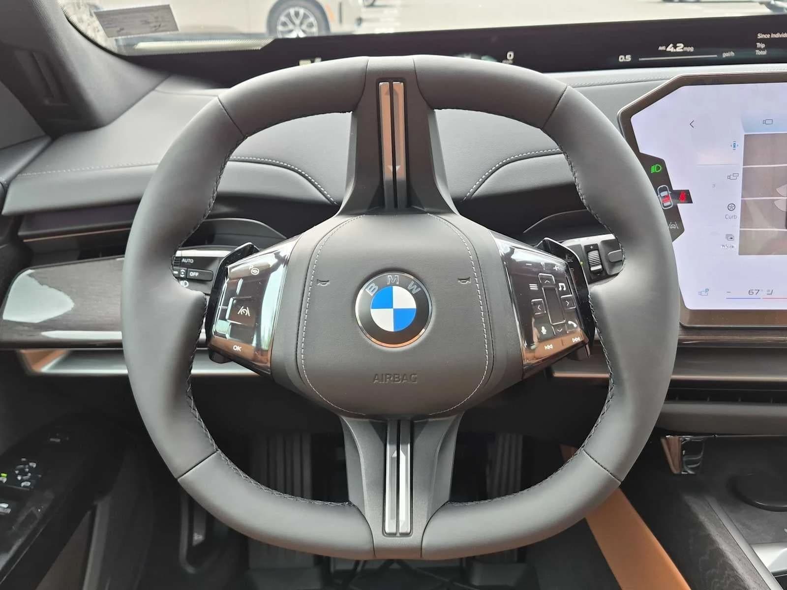 BMW 7 Series 740i xDrive Sedan 2027 — side view
