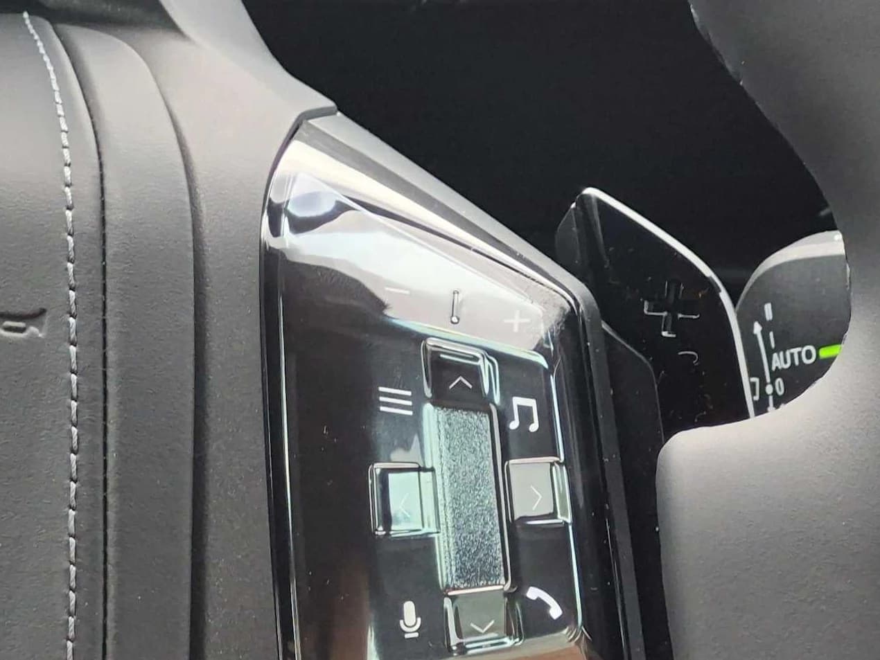 BMW 7 Series 740i xDrive Sedan 2027 — side view