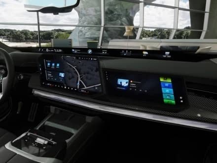 BMW 7 Series 740i xDrive Sedan 2027 — side view