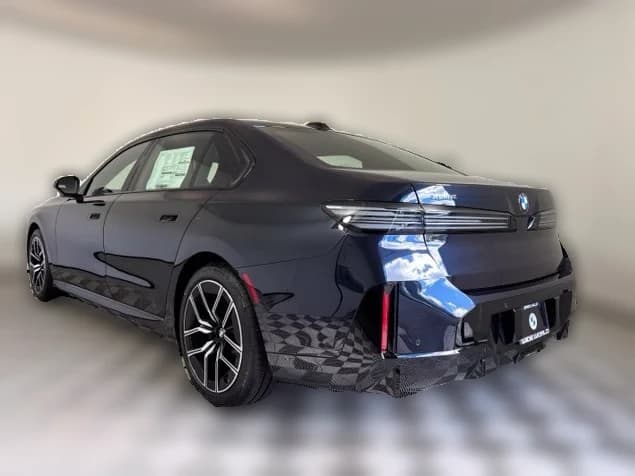 BMW 7 Series 740i xDrive Sedan 2027 — side view
