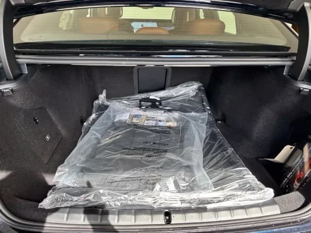 BMW 7 Series 740i xDrive Sedan 2027 — side view