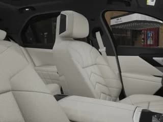 BMW 7 Series 740i xDrive Sedan 2027 — side view