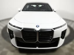 BMW 7 Series 740i xDrive Sedan 2027 — side view