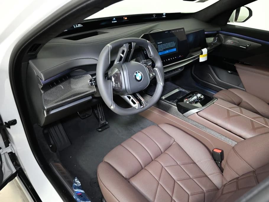 BMW 7 Series 740i xDrive Sedan 2027 — side view