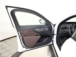 BMW 7 Series 740i xDrive Sedan 2027 — side view
