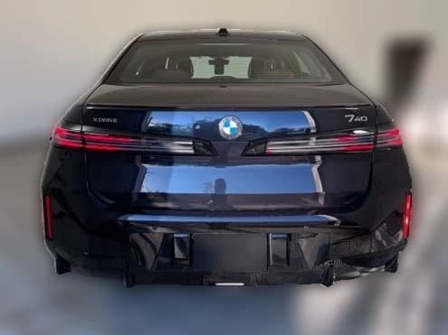 BMW 7 Series 740i xDrive Sedan 2027 — side view