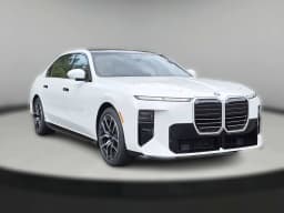 BMW 7 Series 740i xDrive Sedan 2027 — side view
