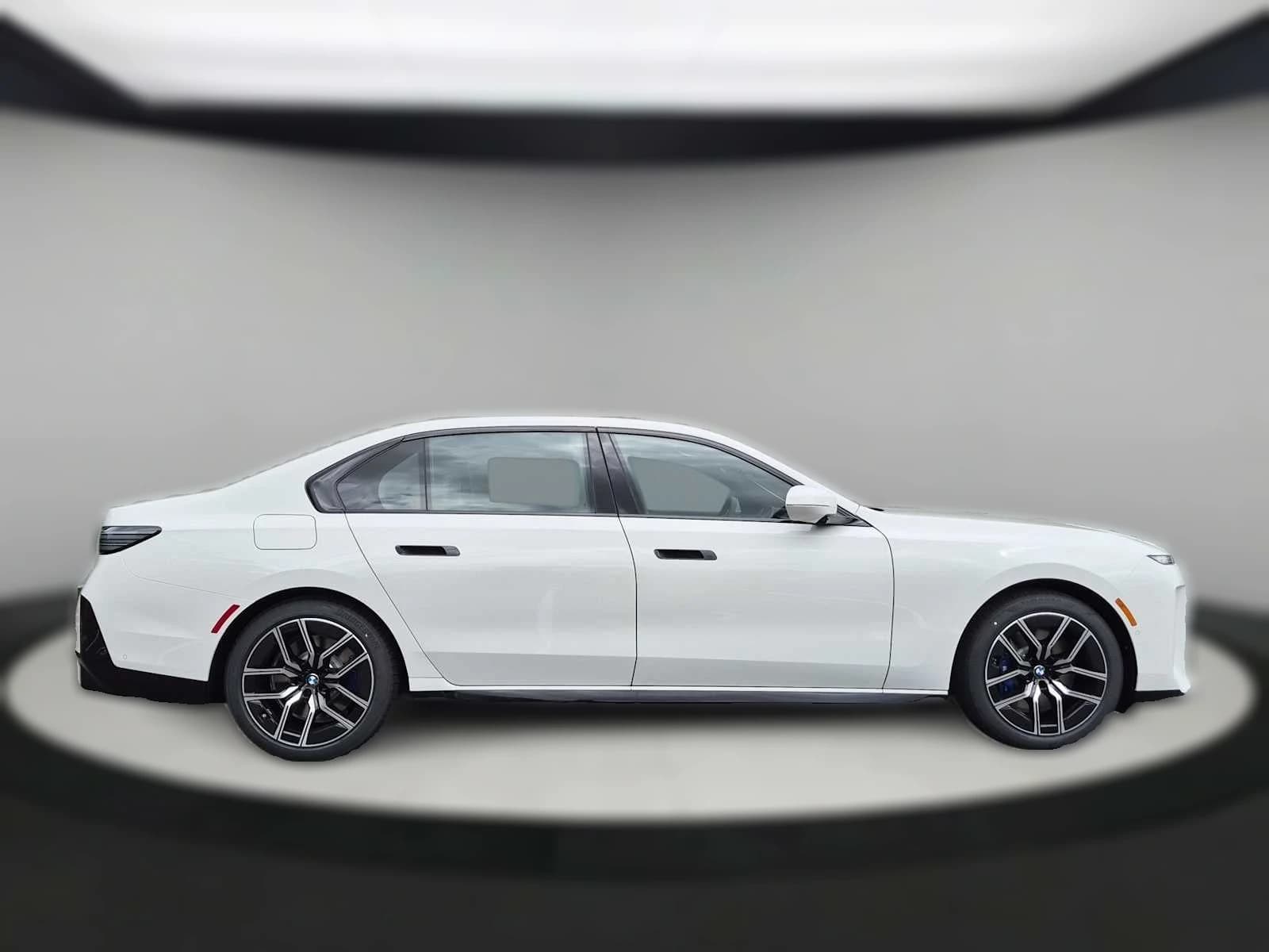 BMW 7 Series 740i xDrive Sedan 2027 — side view