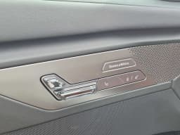 BMW 7 Series 740i xDrive Sedan 2027 — side view