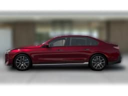 BMW 7 Series 740i xDrive Sedan 2027 — side view