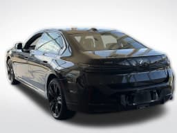 BMW 7 Series 740i xDrive Sedan 2027 — side view