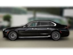 BMW 7 Series 740i xDrive Sedan 2027 — side view