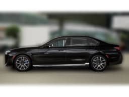 BMW 7 Series 740i xDrive Sedan 2027 — side view