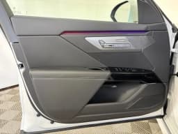 BMW 7 Series 740i xDrive Sedan 2027 — side view