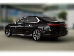 BMW 7 Series 740i xDrive Sedan 2027 — side view