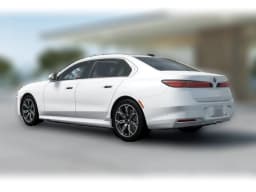 BMW 7 Series 740i xDrive Sedan 2027 — side view