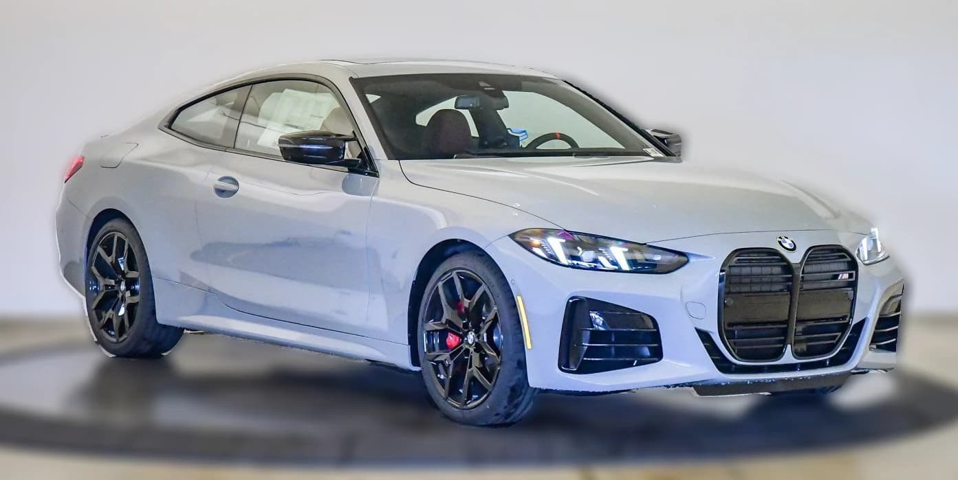 BMW 4 Series M440i xDrive Coupe 2026 — side view