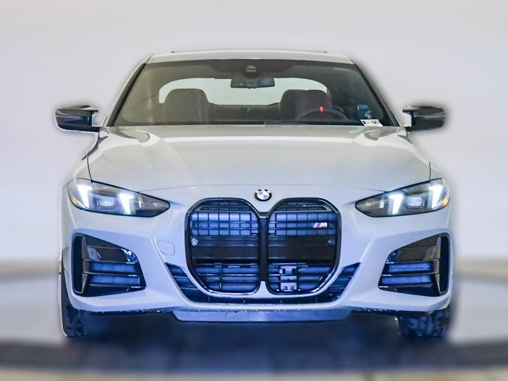 BMW 4 Series M440i xDrive Coupe 2026 — side view