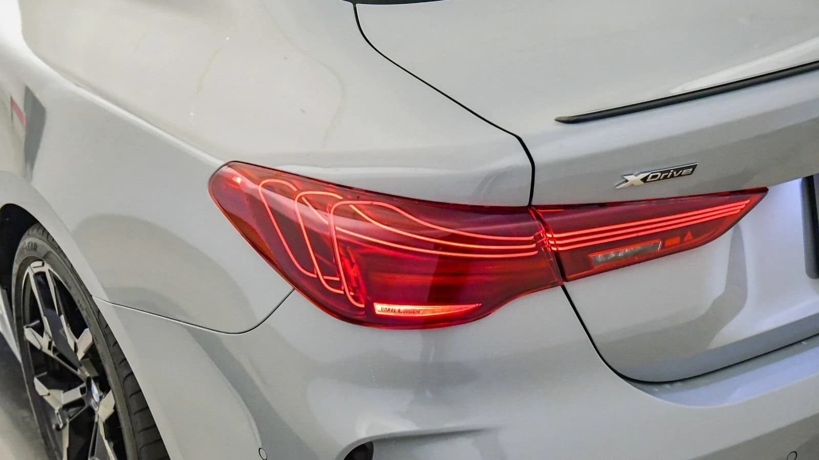 BMW 4 Series M440i xDrive Coupe 2026 — side view