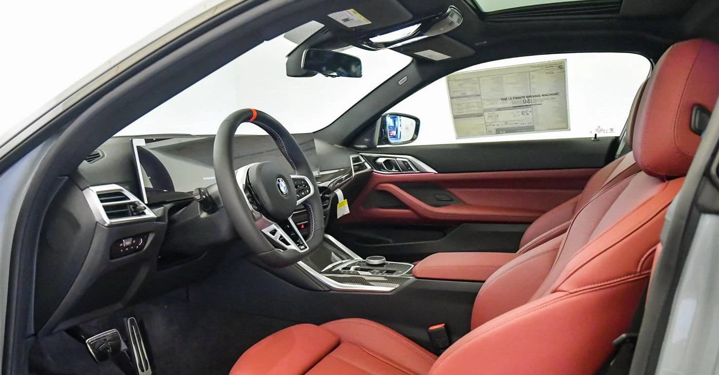 BMW 4 Series M440i xDrive Coupe 2026 — side view