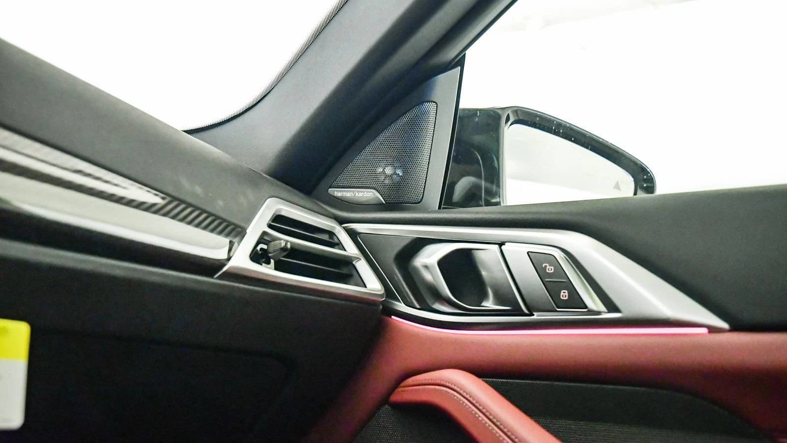 BMW 4 Series M440i xDrive Coupe 2026 — side view
