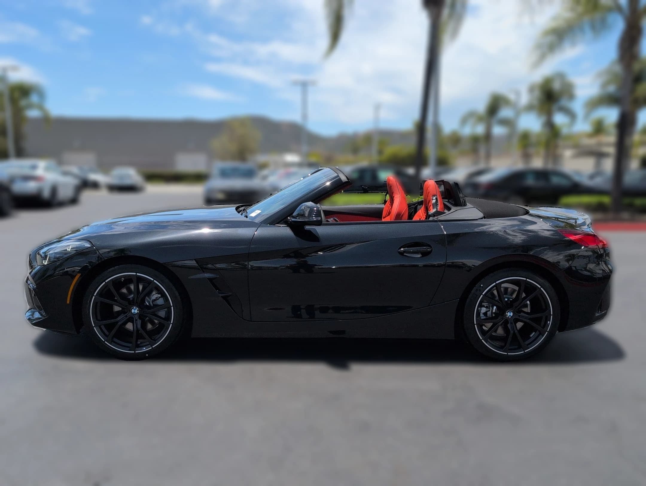 BMW Z4 sDrive30i Roadster 2026 — side view
