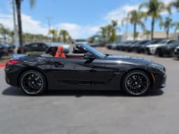BMW Z4 sDrive30i Roadster 2026 — side view