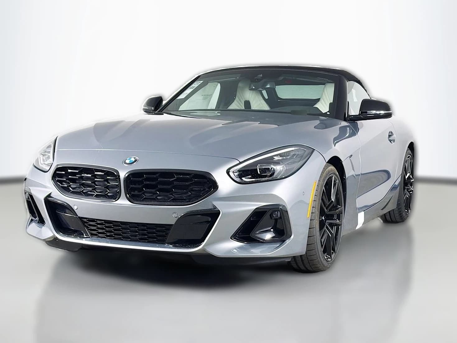 BMW Z4 sDrive30i Roadster 2026 — side view
