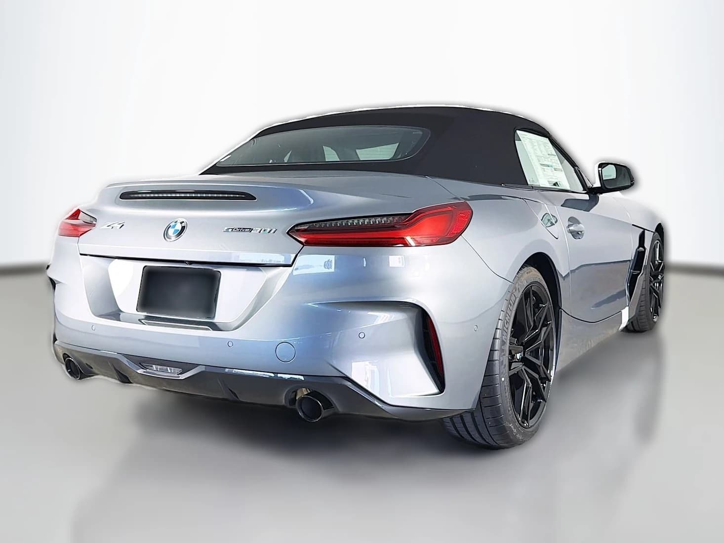BMW Z4 sDrive30i Roadster 2026 — side view