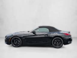 BMW Z4 sDrive30i Roadster 2026 — side view