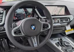 BMW Z4 sDrive30i Roadster 2026 — side view